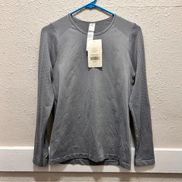 Fabletics Sync Seamless Long-Sleeve Top in Steel NWT Medium - Picture 4 of 6